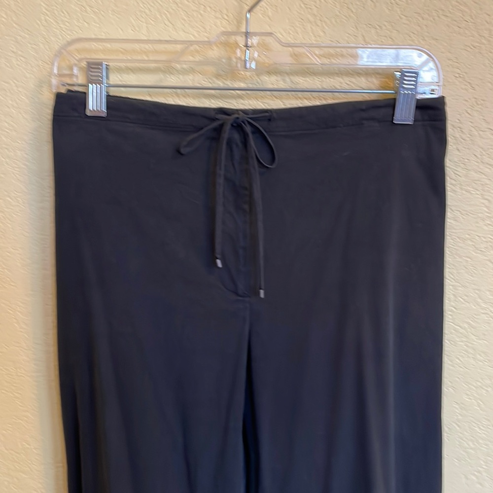 Eli Tahari Black Athletic Pants Elastic and Drawstring Waist, Snap Hem Opening